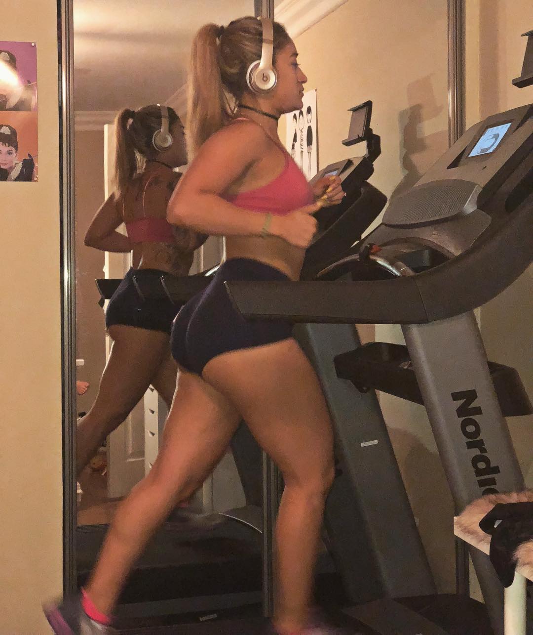 Running on a treadmill barefoot