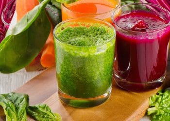 Top 5 recipes for vegetable detox and cleansing smoothies. Health benefits of smoothie fasting
